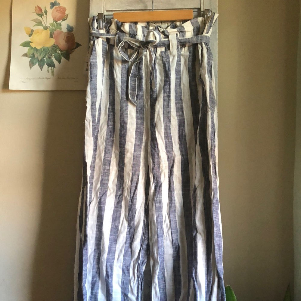 highwasted linen striped pants